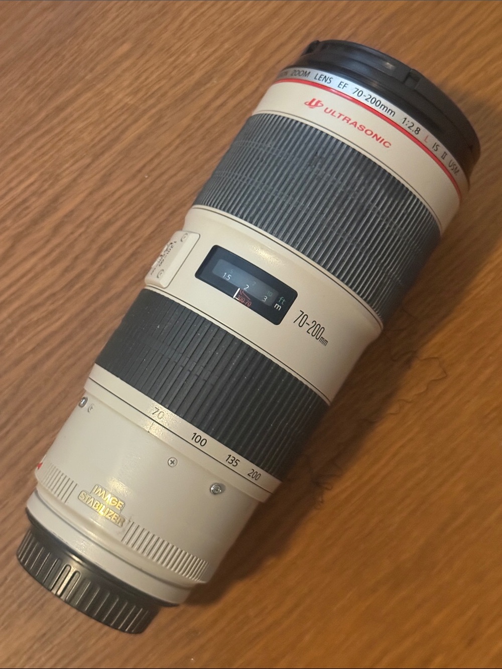 Canon 70-200mm f/2.8 L IS USM Telephoto Zoom Lens - White & Black